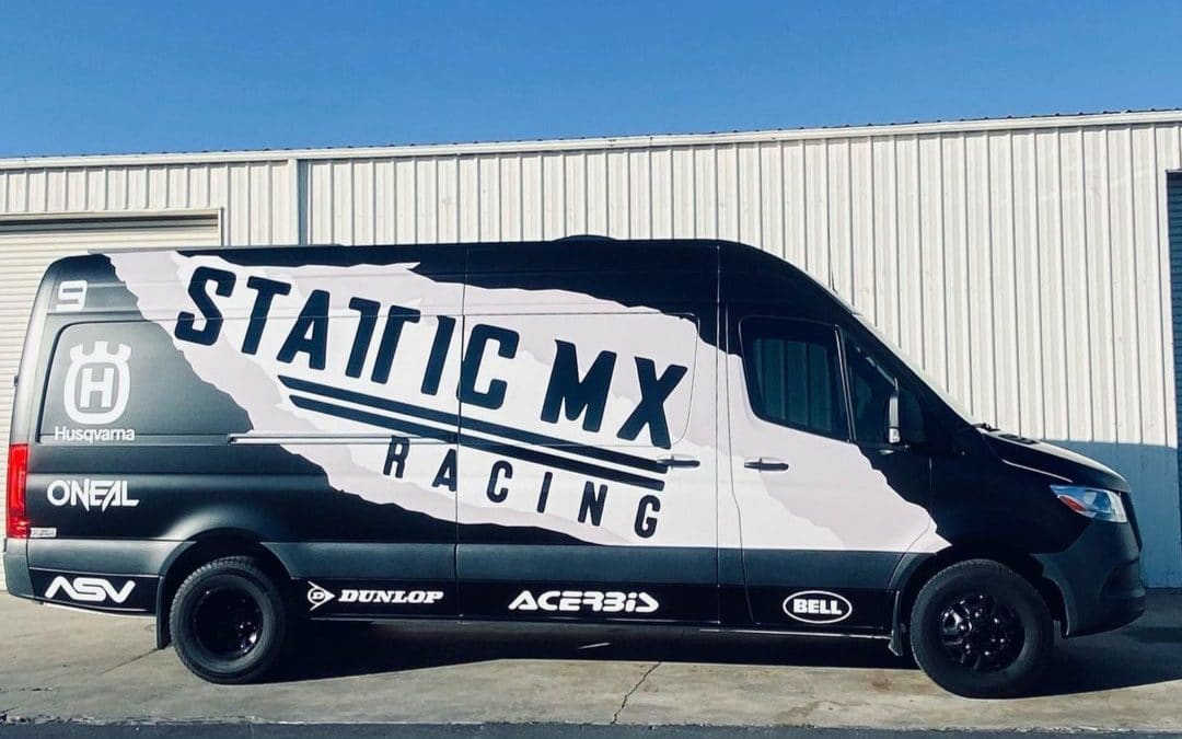 Custom Racing Team van Wrap