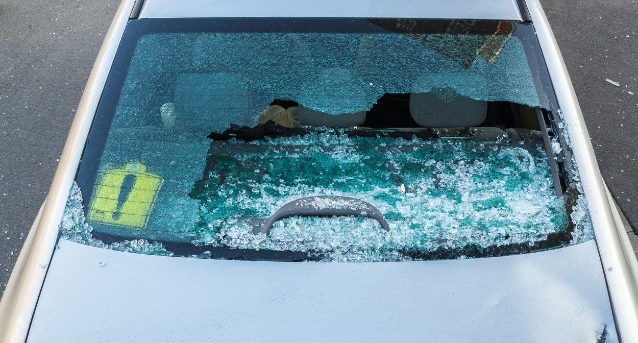 Understanding the Dangers Associated with Damaged Auto Glass